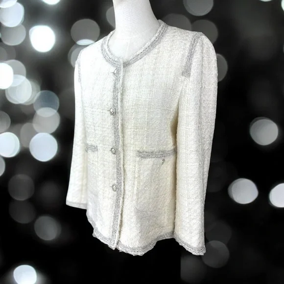 Zara size medium ecru white tweed w‎ pearl button and silver trim blazer - Picture 6 of 16